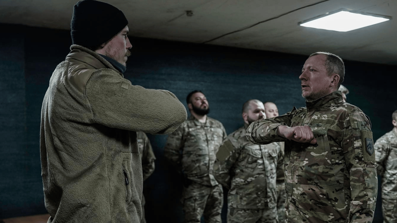 Шлях від солдата до командира — як одесити будують кар'єру в "Азов" - фото 1