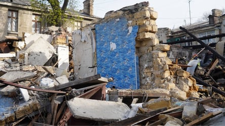 Наслідки атаки на Одесу: фоторепортаж із місць влучань - 290x166