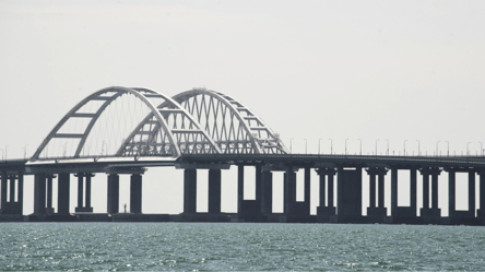 Россия больше не использует Крымский мост для снабжения войск в Украине, — Independent - 285x160