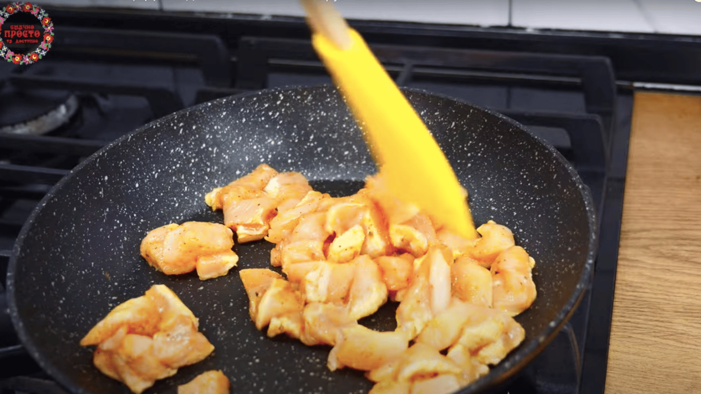 рецепт салата з куркою та авокадо