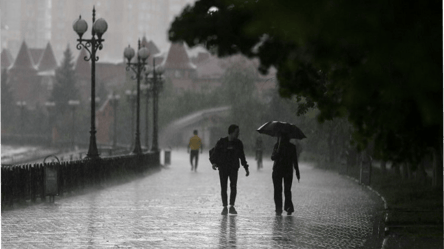 Завтра Украину накроют дожди с грозами — народный синоптик Диденко предупредила об ухудшении погоды - 285x160