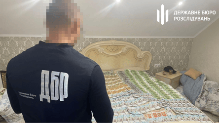 В СЗЧ за гроші — ДБР викрило посадовця ТЦК на Закарпатті - 290x160