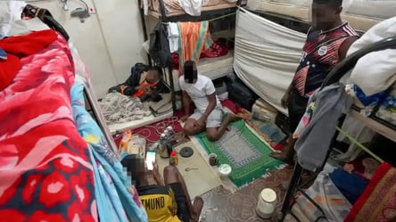 Трудовые мигранты из Катара остались без работы после Чемпионата мира по футболу - 285x160