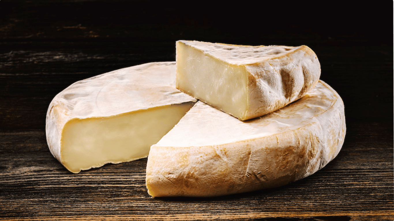 В Україну завезли небезпечний сир із Франції
