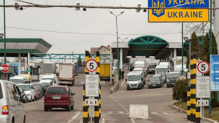 До Молдови та Румунії не виїхати — затори на трасі Одеса-Рені - 285x160