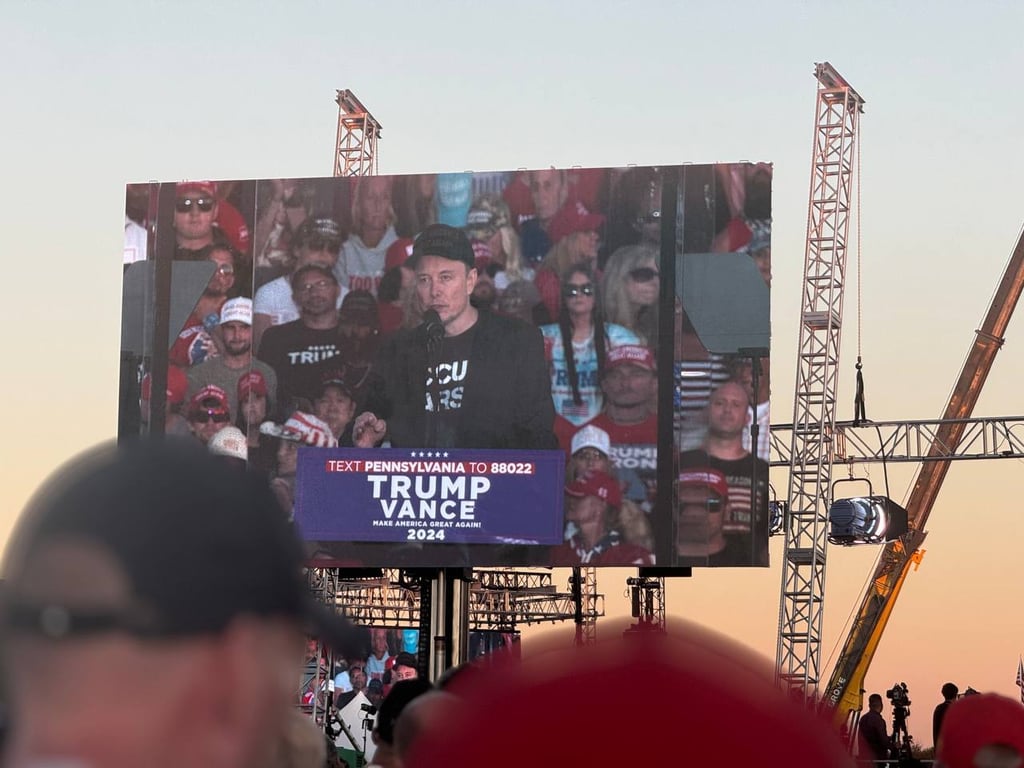 За броньованим склом та з Ілоном Маском — Трамп повернувся до Пенсильванії - фото 1