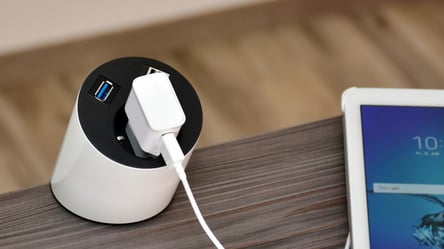 Зарядное устройство смартфона стало горячим — что нужно делать - 285x160