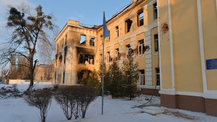 Образование под прицелом — Россия уничтожила 65% школ Харькова - 290x166