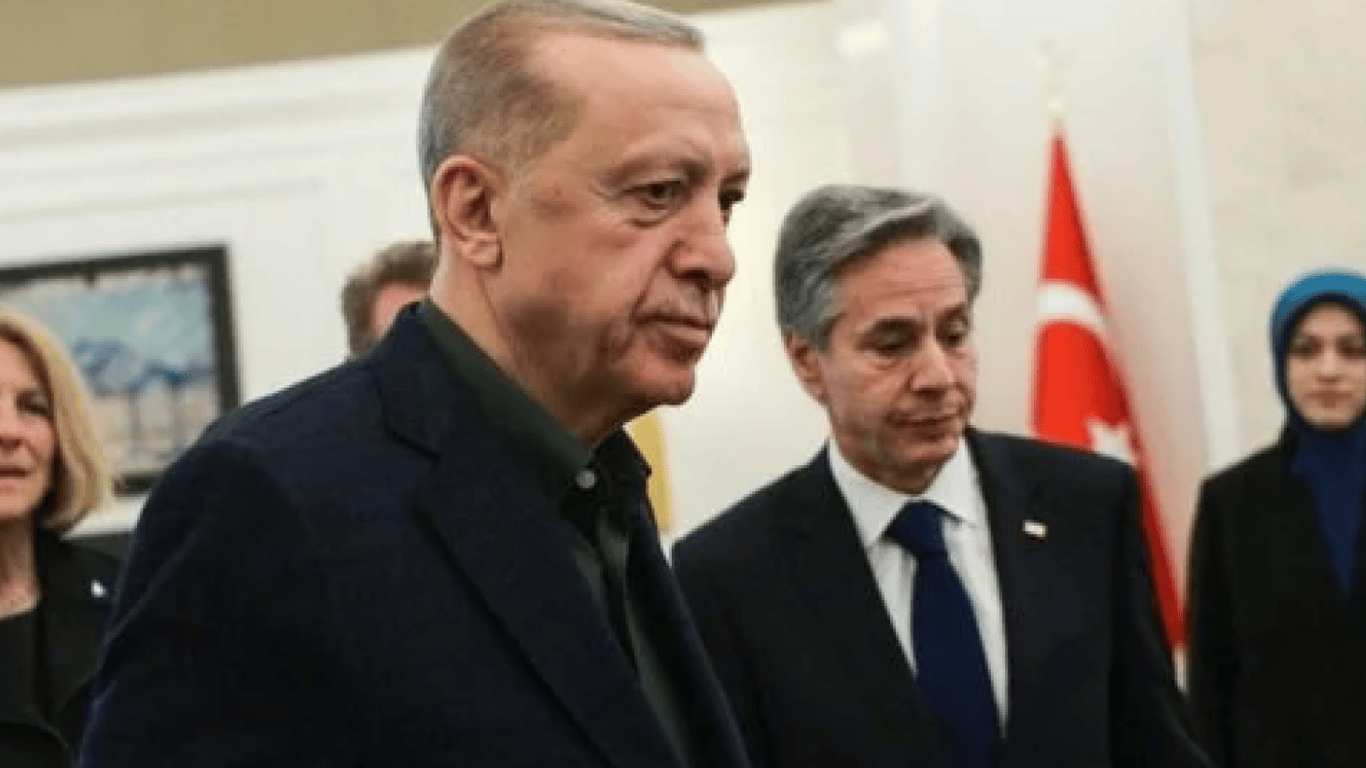 Блінкен у Туреччині обговорив з Ердоганом військову підтримку України