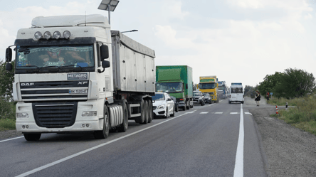 Платна дорога до Львова: в Україні відреагували на проєкт Польщі - 285x160