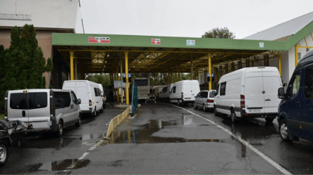 До Молдови та Румунії не виїхати — ситуація на трасі Одеса-Рені - 285x160