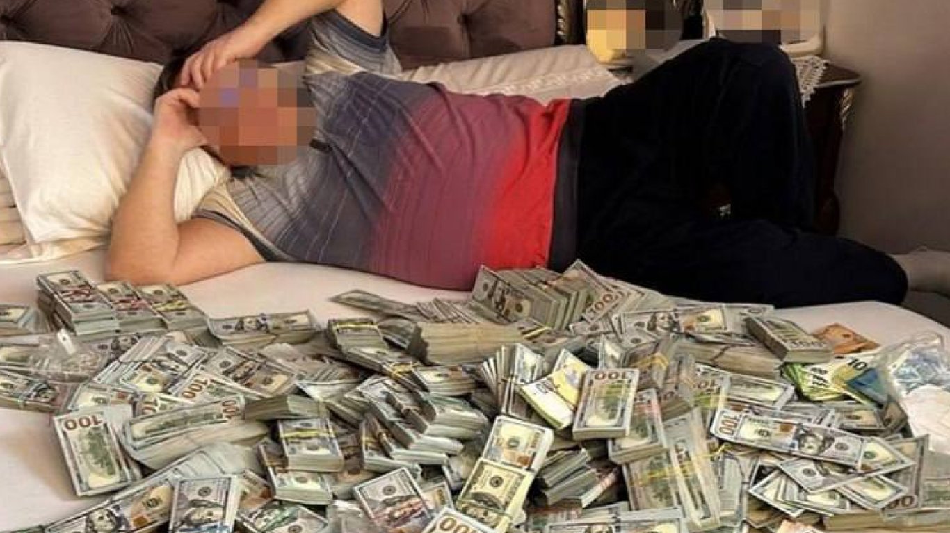 Гроші вилучені у голови МСЕК Хмельницька область