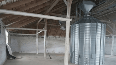 Чиновник "не заметил" кражу зерна в Харькове на 35 млн грн - 290x166