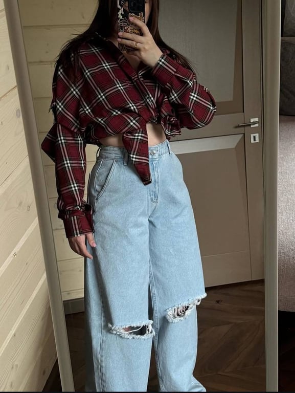 Jeans that have returned to trends from the 90s