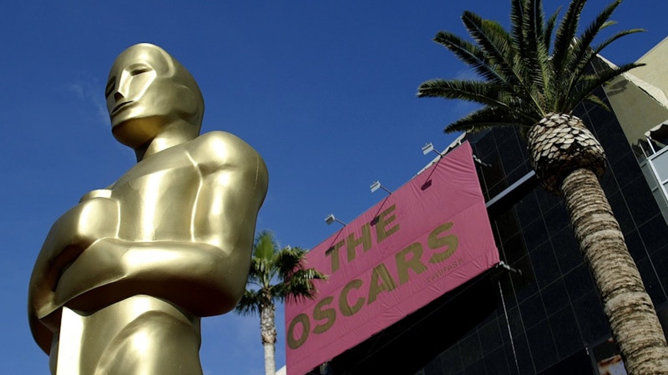 Oscar nominations postponed - California on fire