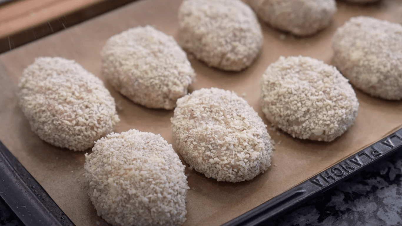 соковиті курячі котлети в духовці