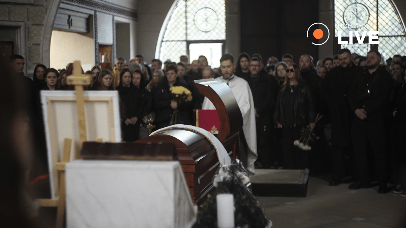 Веня комік помер