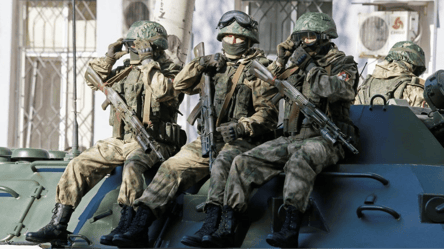 Військові РФ продовжують тероризувати людей на тимчасово окупованих територіях - 285x160