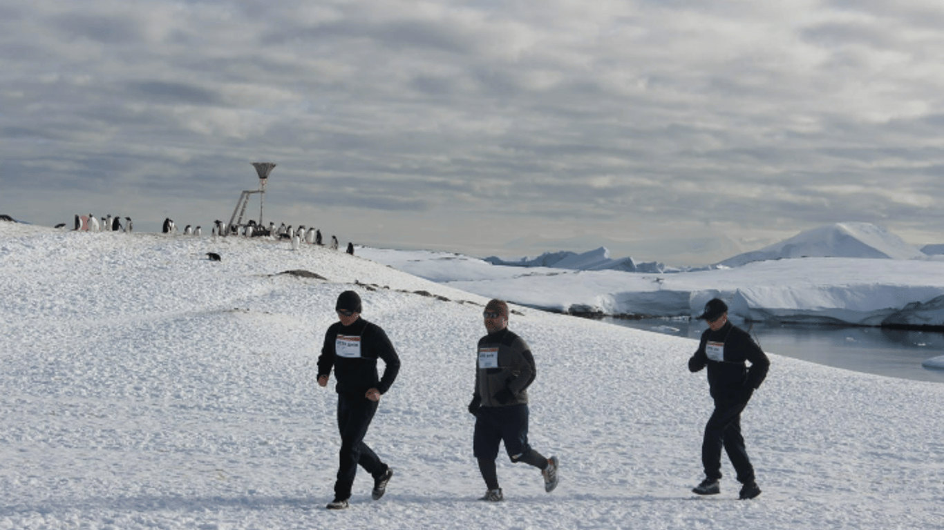 От Австралии до Антарктиды: более 14 000 человек присоединились к "Найдовшому в світі марафону"