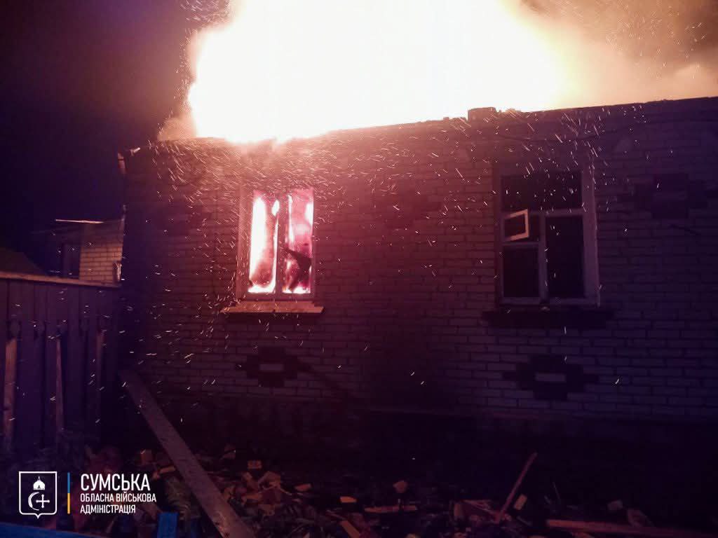 Сліди нічної атаки дронів на Сумщині