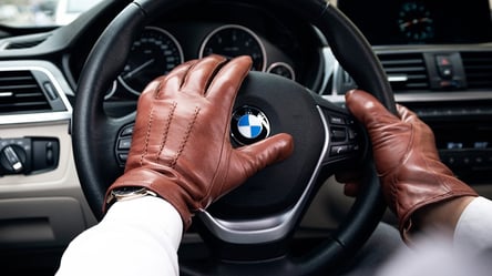 Який штраф за керування авто у рукавицях - 285x160