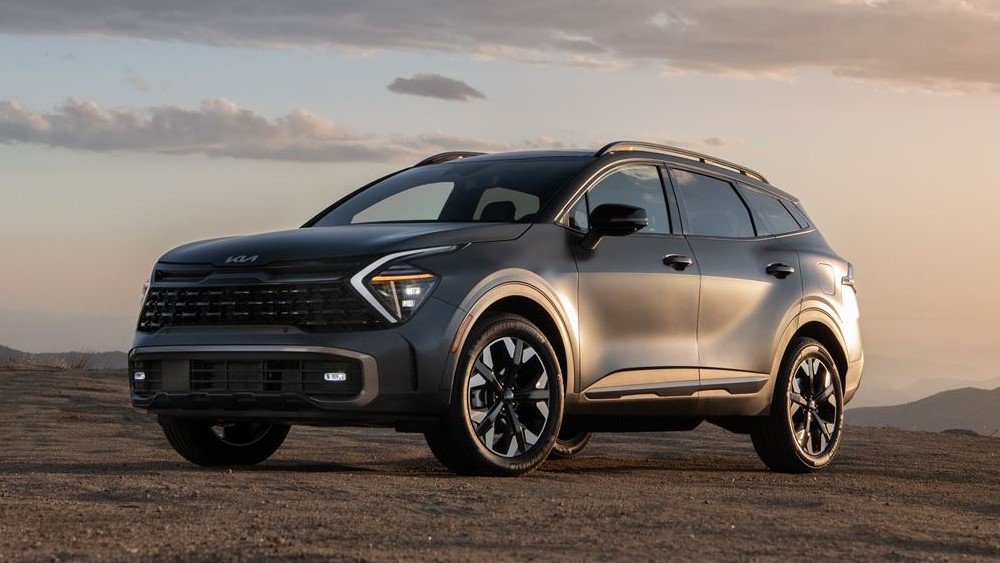 Лучшие доступные гибридные кроссоверы с максимальным запасом хода в 2024 году - фото 3