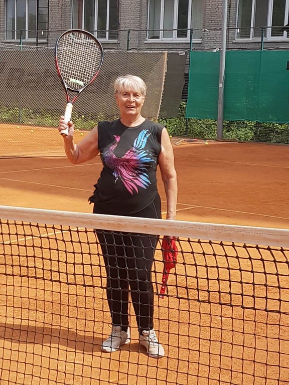 91-річна киянка здобула дві медалі на змаганнях із тенісу в Туреччині - фото 2