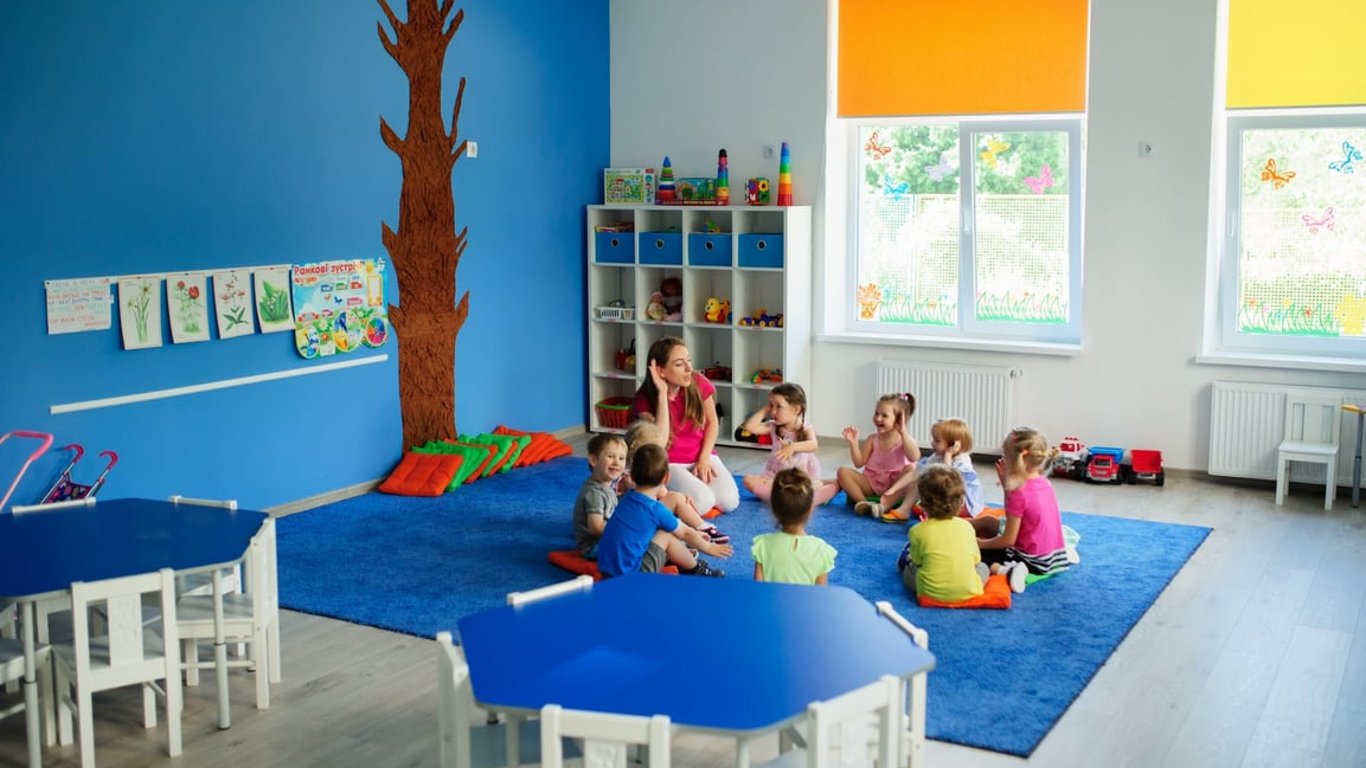 Во Львовской области могут закрыться более 160 детсадов — в ОВА объяснили причину