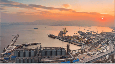 Безопасных мест для кораблей РФ не существует — успешные атаки - 285x160