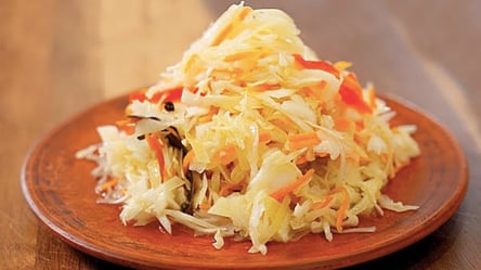 Быстрая маринованная капуста "Провансаль" — домашний рецепт - 290x166