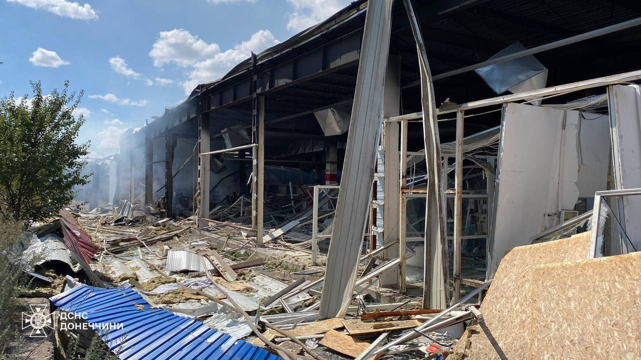 Число погибших из-за ракетного удара по Константиновке снова возросло, — МВД - фото 1