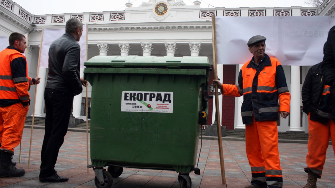 Одесская мэрия дважды проиграла в суде мусоровозной компании "Экоград"