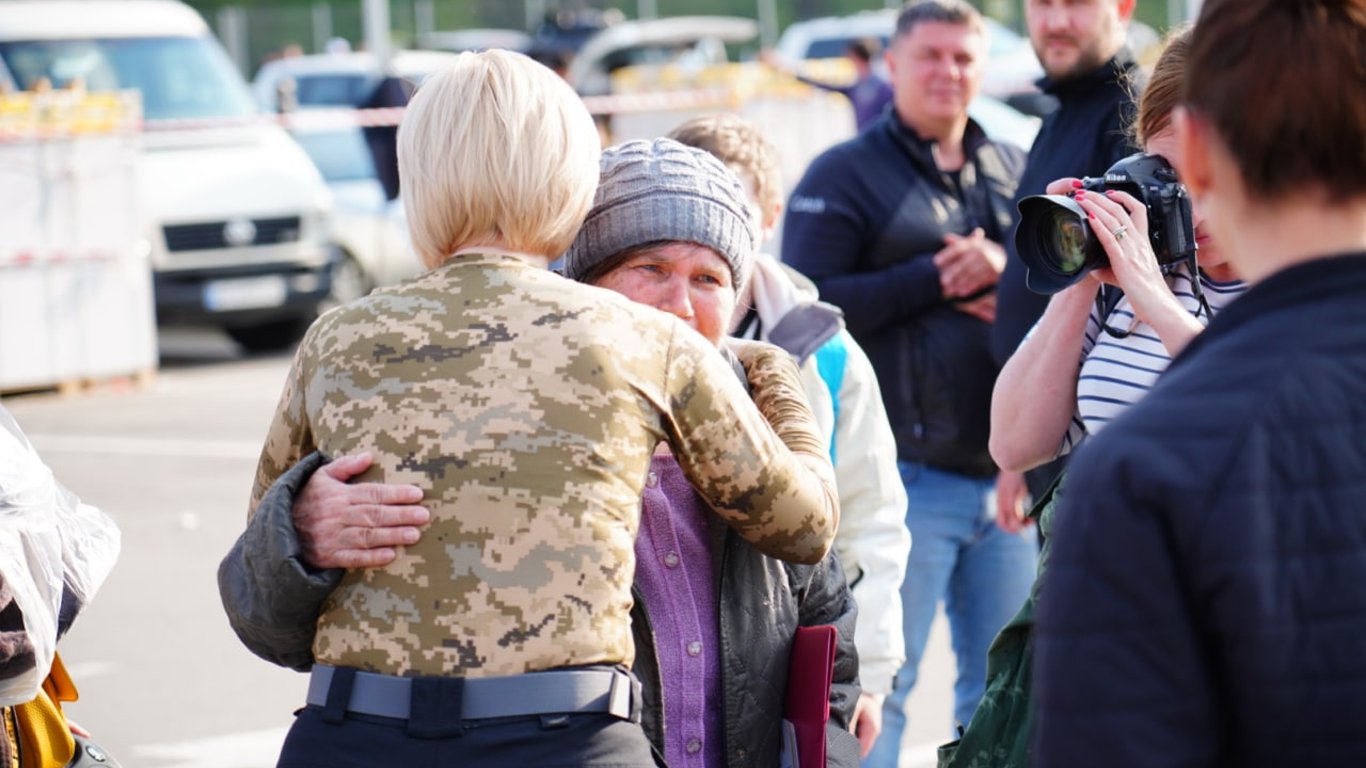 З “Азовсталі” врятували 50 цивільних - Верещук анонсувала продовження евакуації