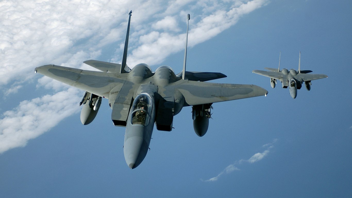 Озвучены проблемы, мешающие США предоставить Украине боевые самолеты