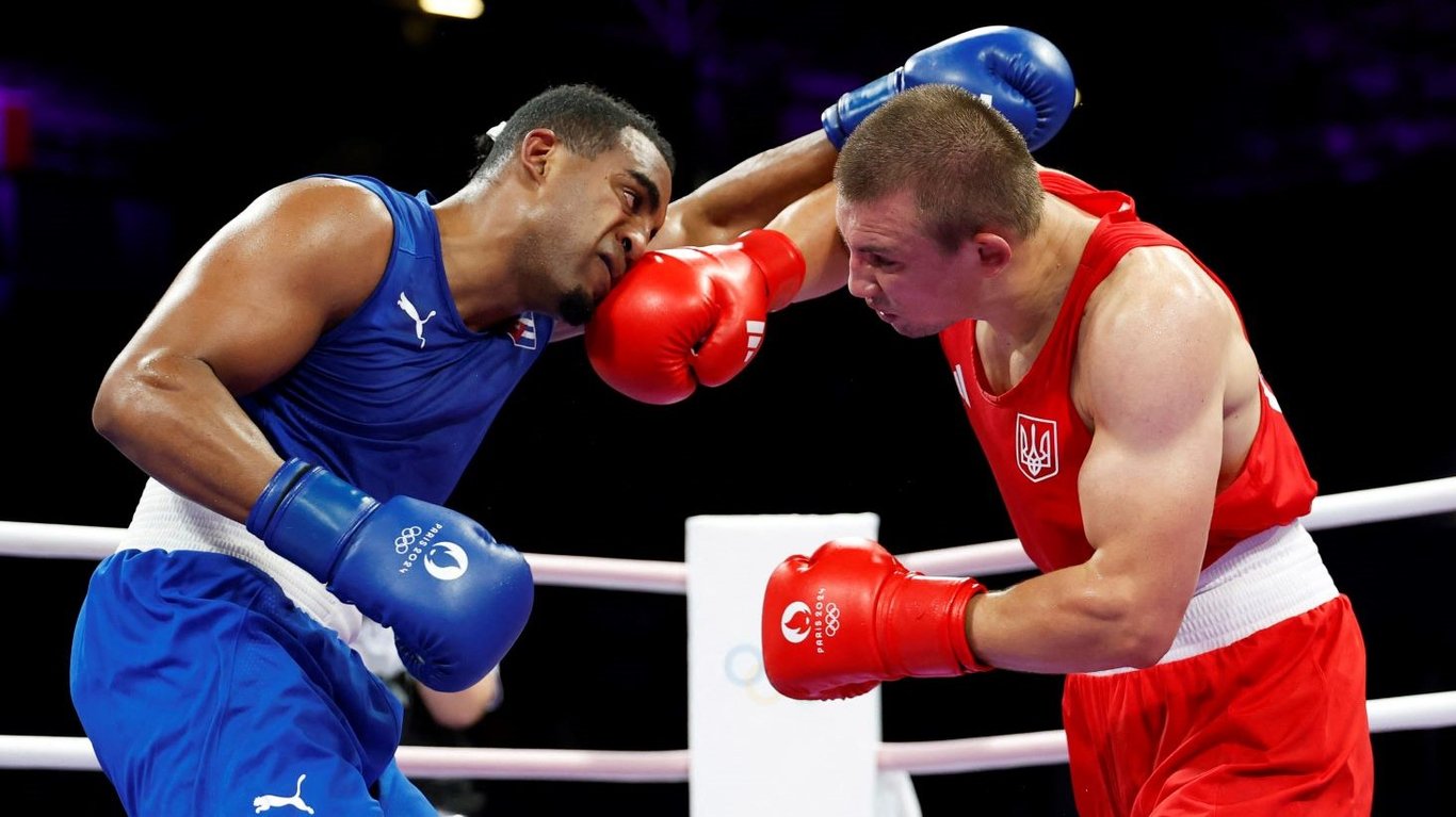 Александр Хижняк