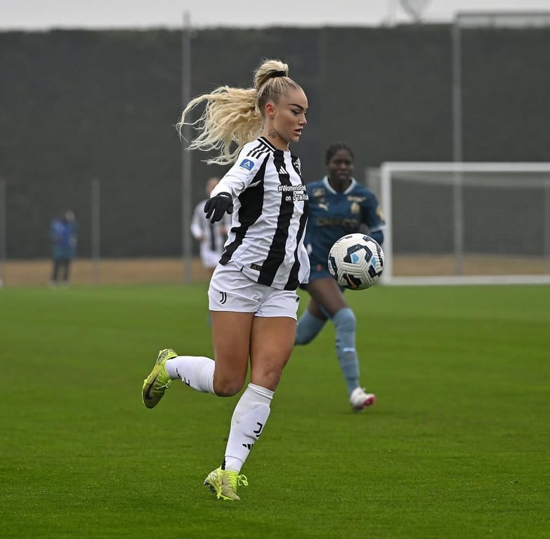 Алиша Леманн