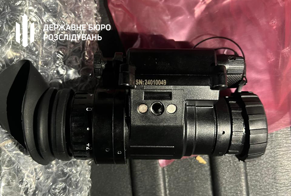 Замкомандира викрав прилади нічного бачення