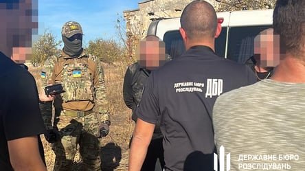 Одеський правоохоронець допомагав ухилянтам виїхати через кордон - 285x160