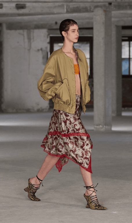 Нестандартні силуети не залишають без уваги нікого