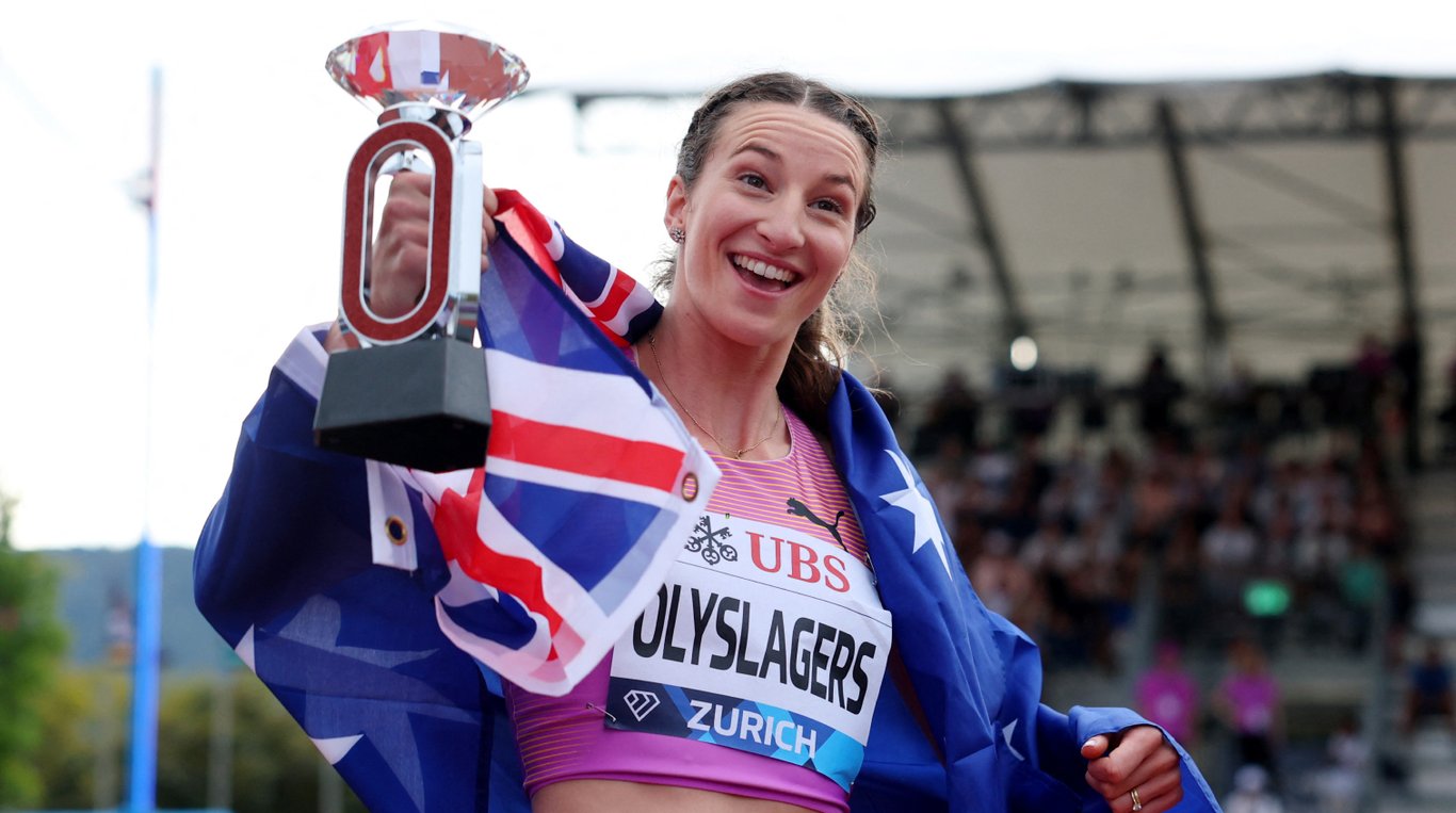 Никола Олислагерс