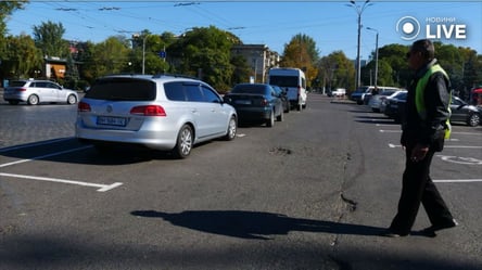 В Одессе возле железнодорожного вокзала появилась платная парковка — какая стоимость - 285x160