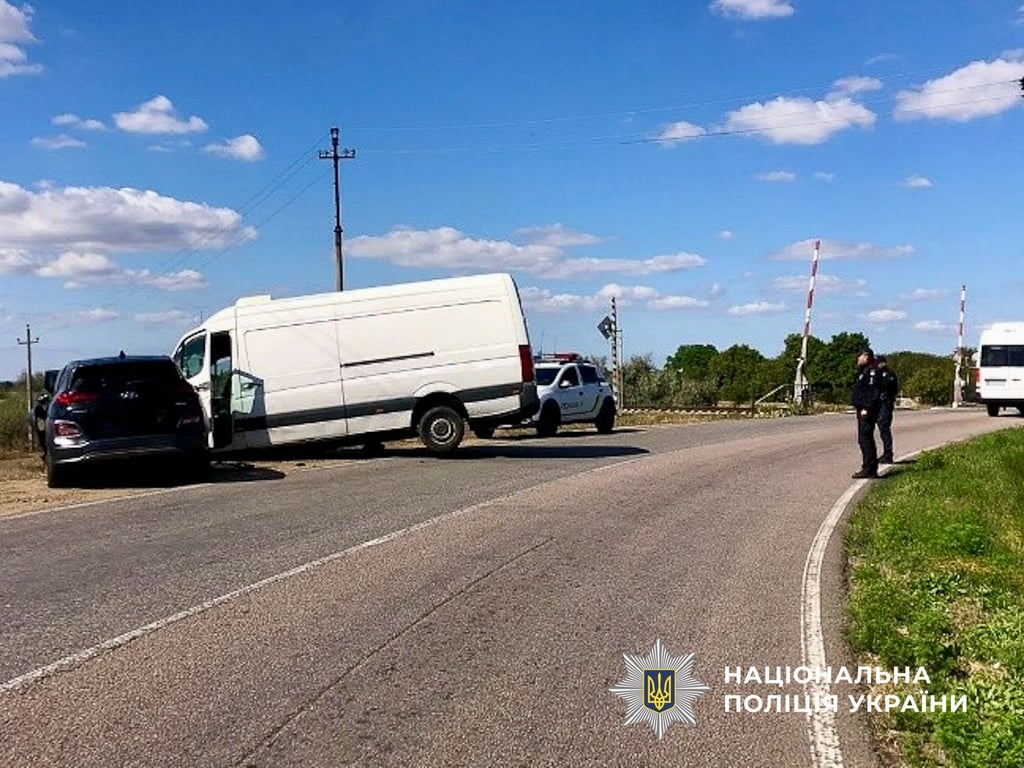 Лобове зіткнення автомобілів