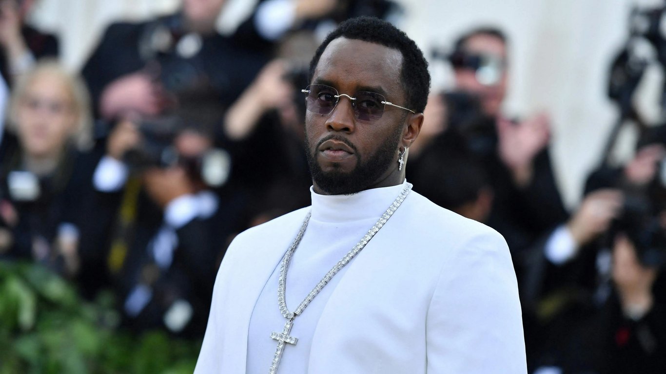 Звезда хип-хопа Diddy продает свою долю в медиакомпании Revolt, которую он основал в 2013 году