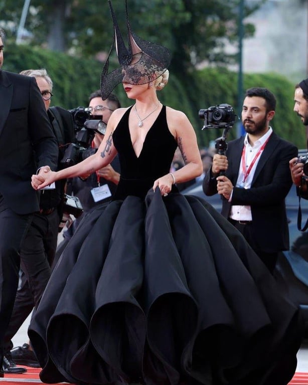 Леді Гага на Венеційському кінофестивалі. Фото: instagram/hautecoutureglobal