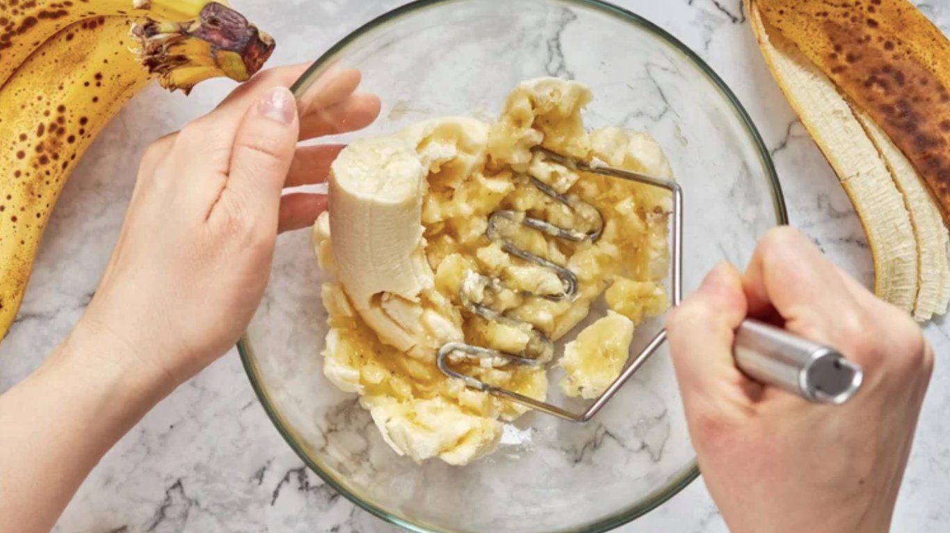 рецепт тіста для млинців без яєць