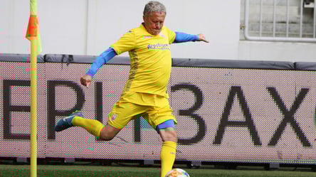 Маркевич вийшов на поле та показав клас гравцям збірної України - 285x160