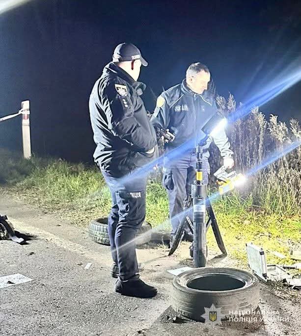 Правоохоронці на місці вибуху