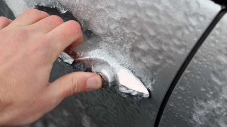 Безпечні способи відкрити замерзлі замки та двері автомобіля - 290x160