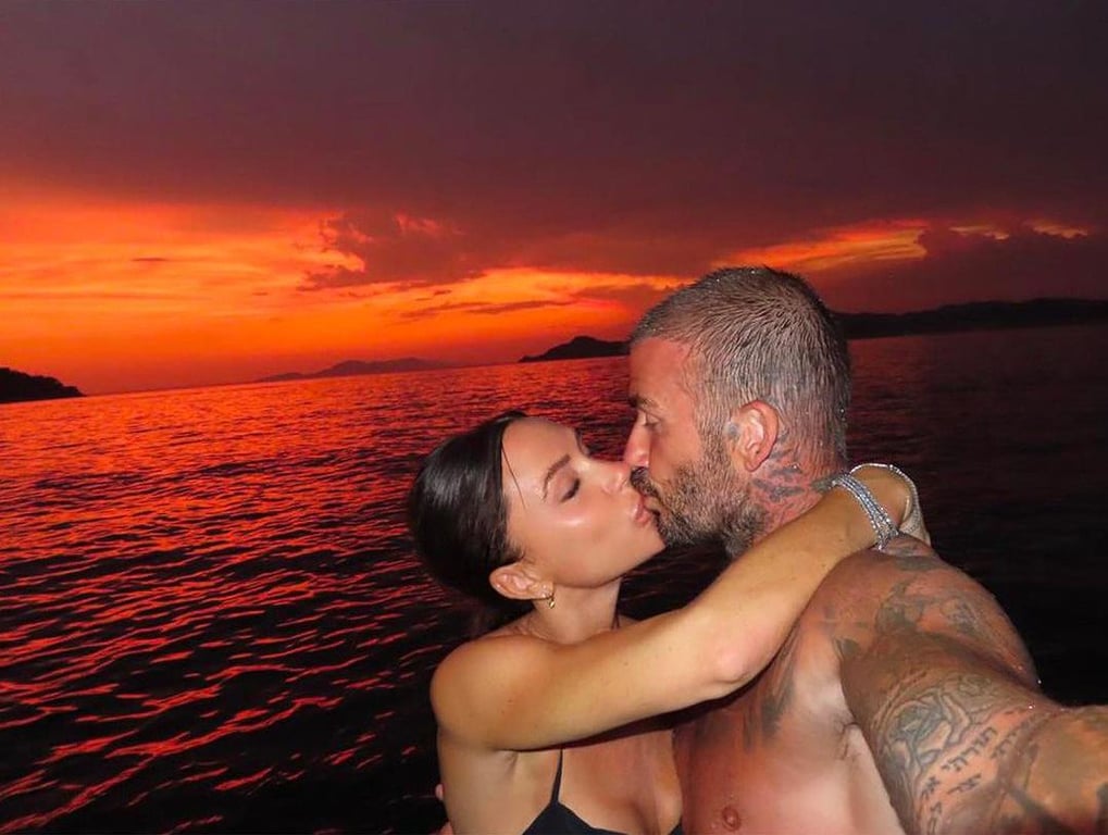 Футболіст Девід Бекхем з дружиною Вікторією Бекхем. Фото: instagram.com/victoriabeckham/