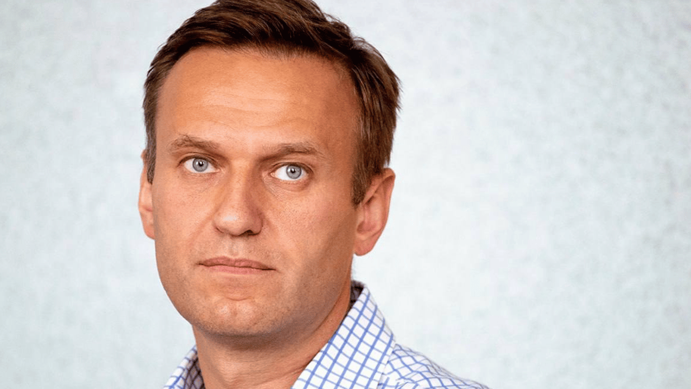 Российская оппозиция обвинила Кремль и Путина в смерти Навального